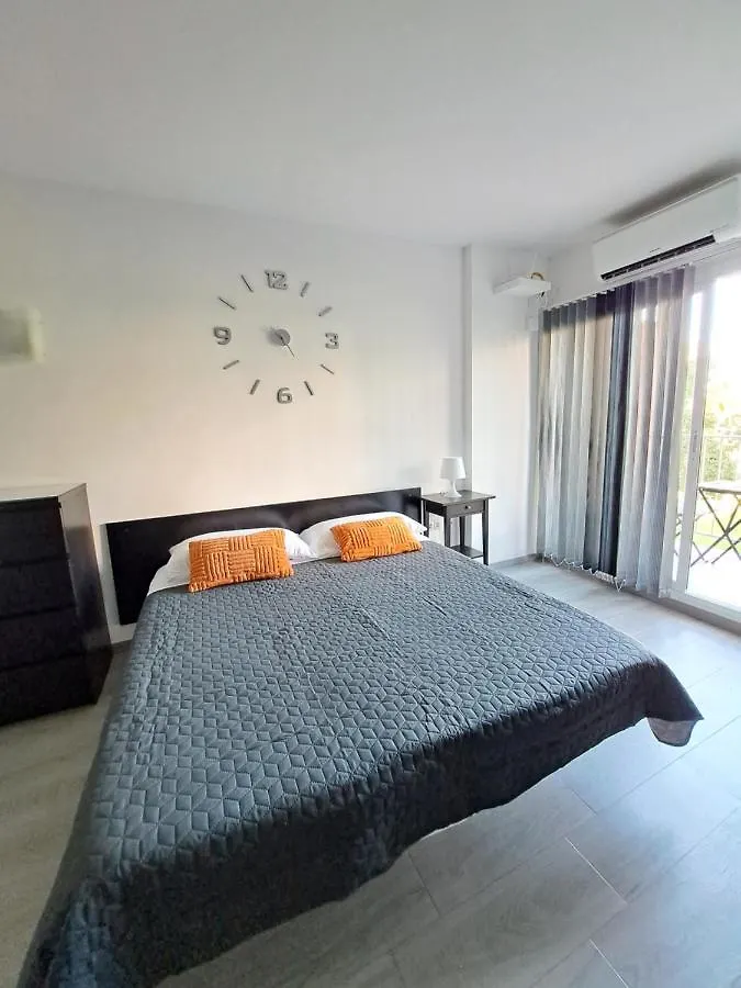 Minerva Red Sun Studio Apartment Benalmadena 0*,  Spain